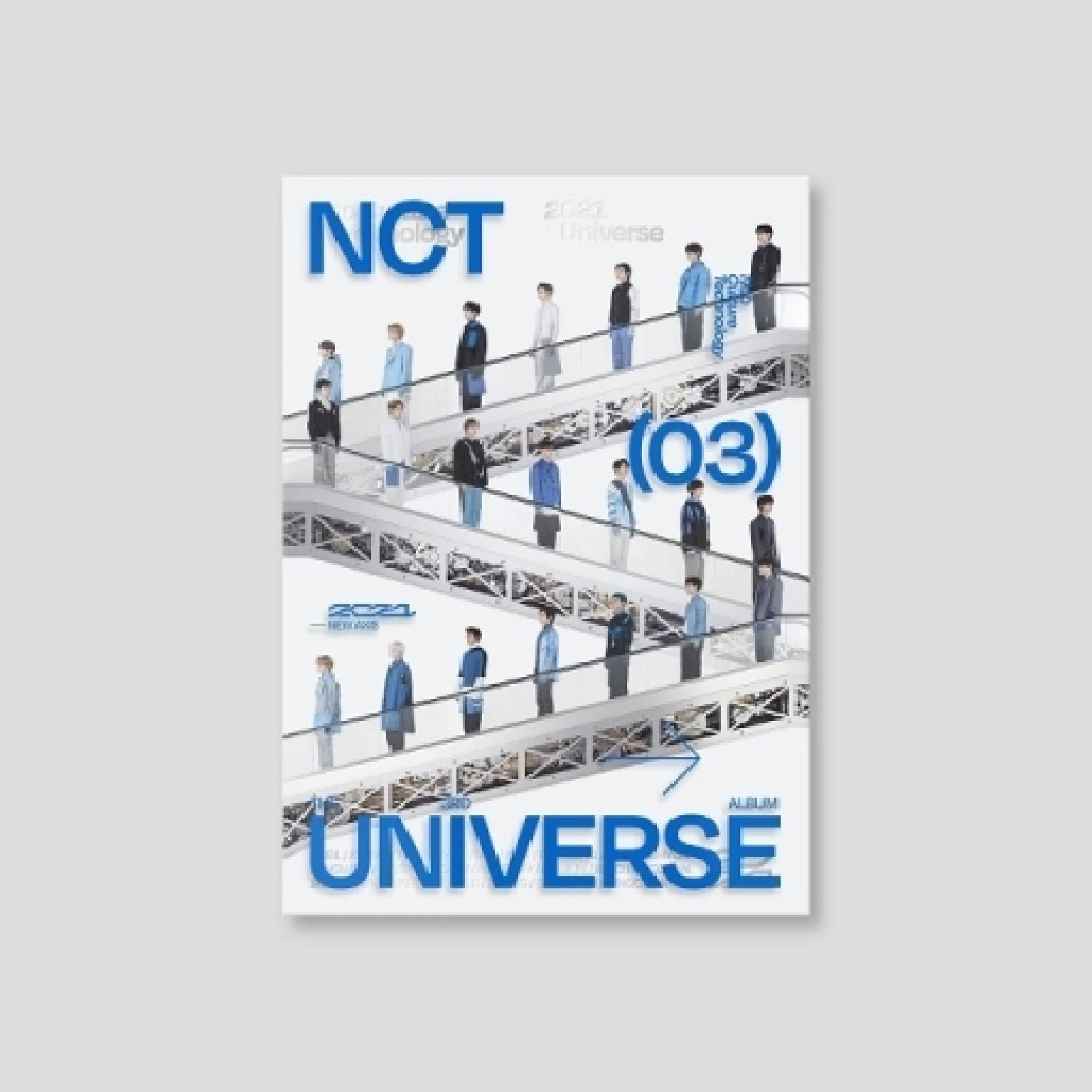 UNIVERSE [PHOTOBOOK VER.]